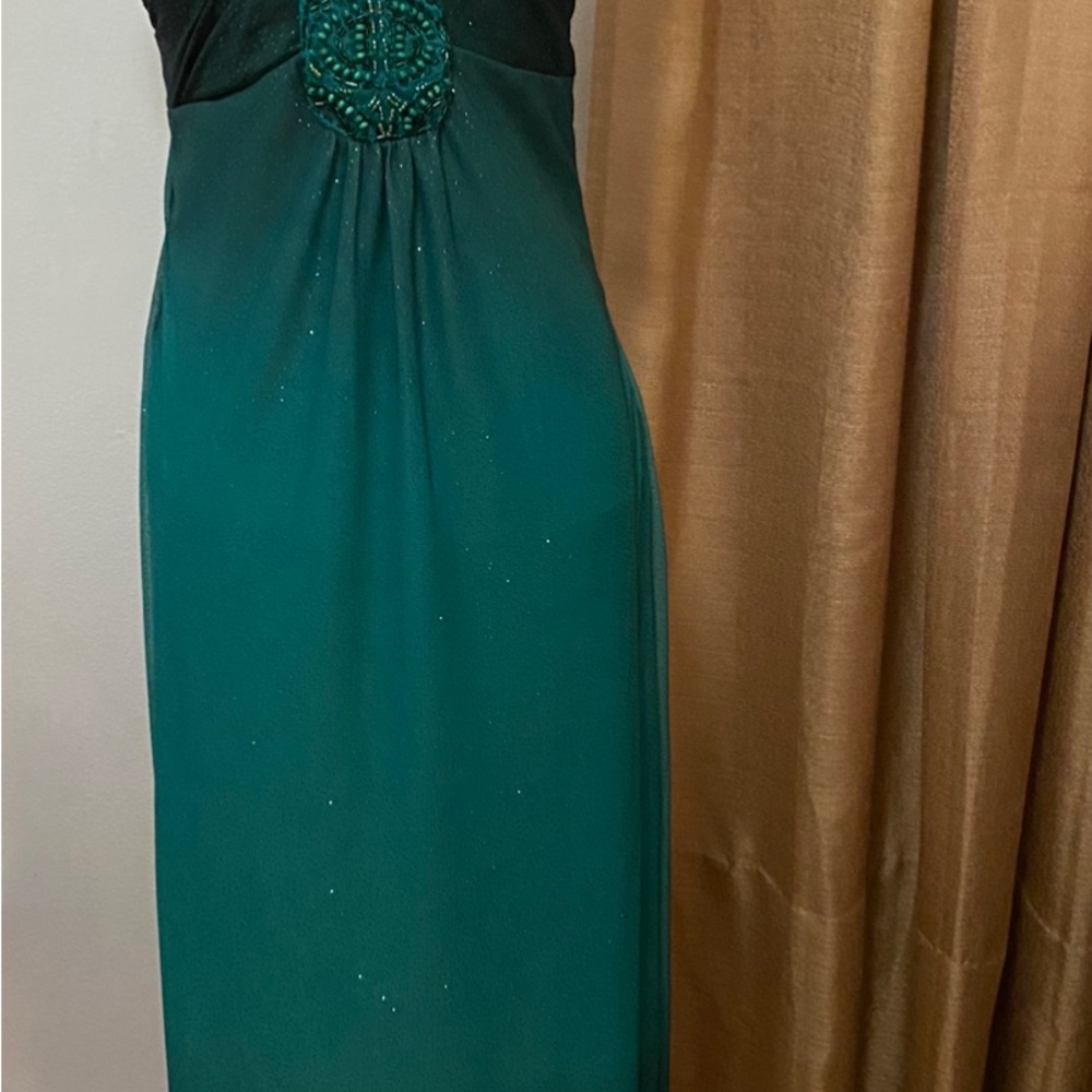beautiful green dress with rhinestones size 4